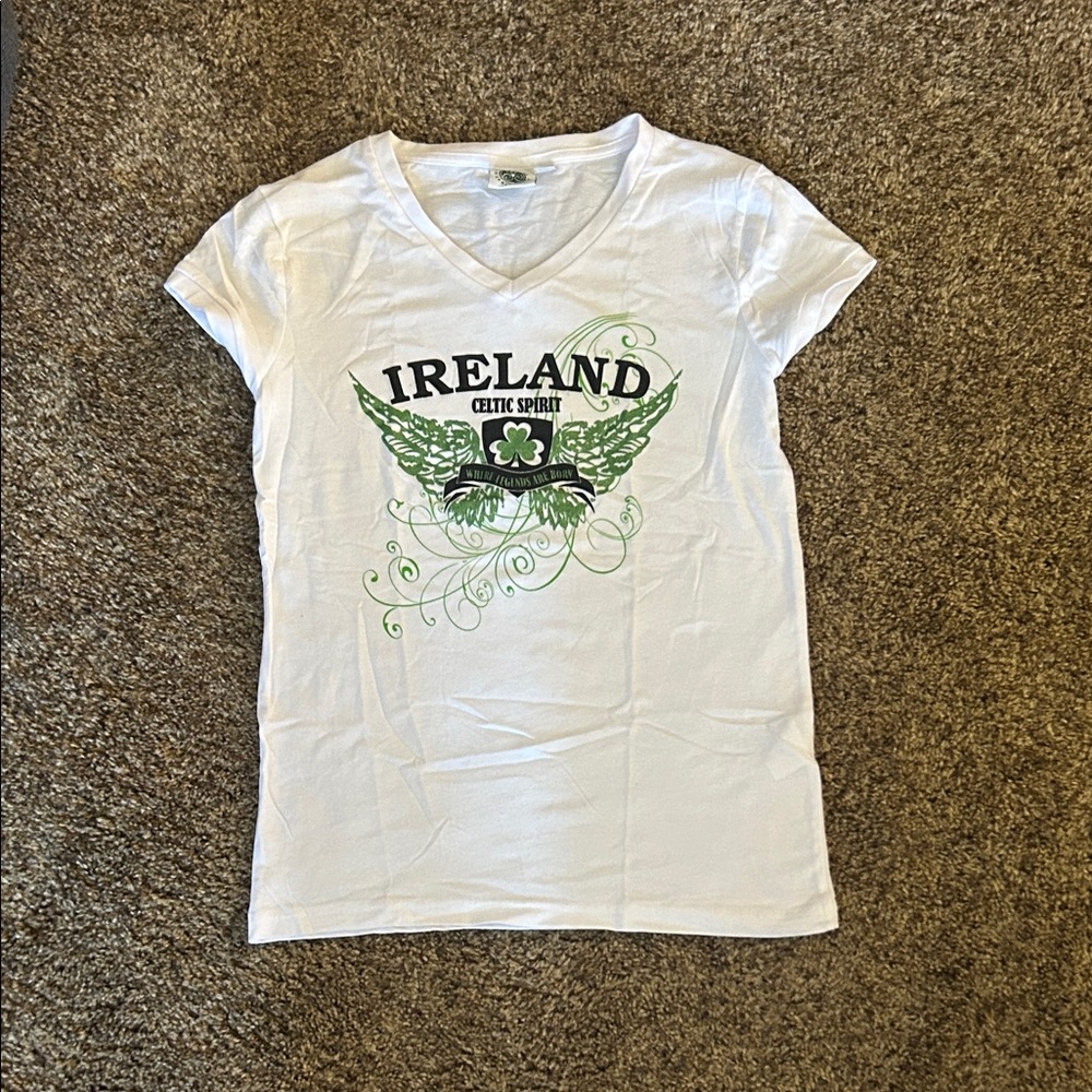 Ireland Celtic Graphic V-Neck Tee - White & Green